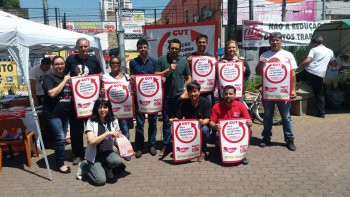 Coleta de assinatura para anulação da reforma trabalhista em Diadema 05-10-2017 » Coleta_ de_ assinatura_reforma_diadema